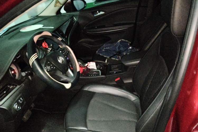 Used Buick Verano 2019 Sedan 20T Dual-Clutch Leading Model Left Front Seat
