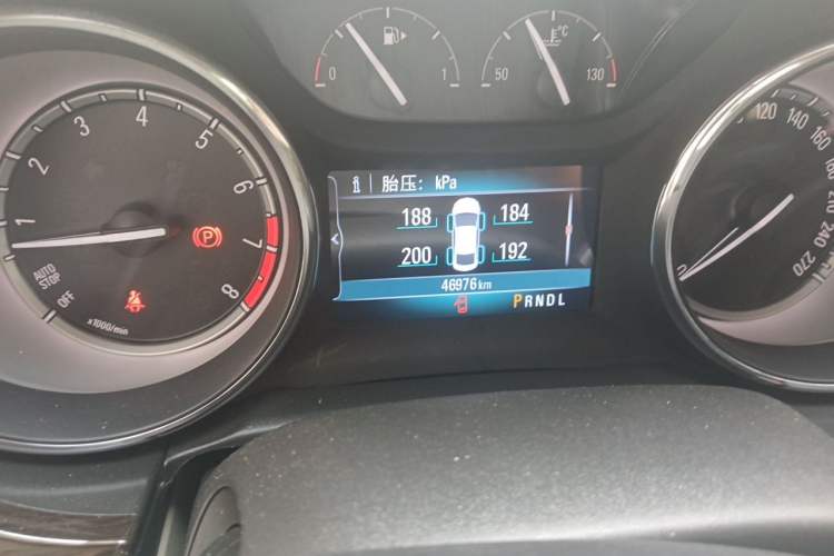 Used Buick Verano 2019 Sedan 15S Automatic Leading Model Odometer Close Up
