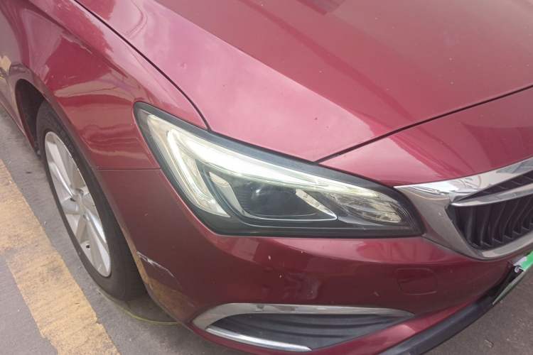 Used Buick Verano 2019 Sedan 15S Automatic Leading Model Right Front Headlight