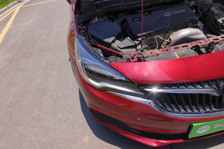 Used Buick Verano 2019 Hatchback 15S Automatic Leading Model Right Front Headlight