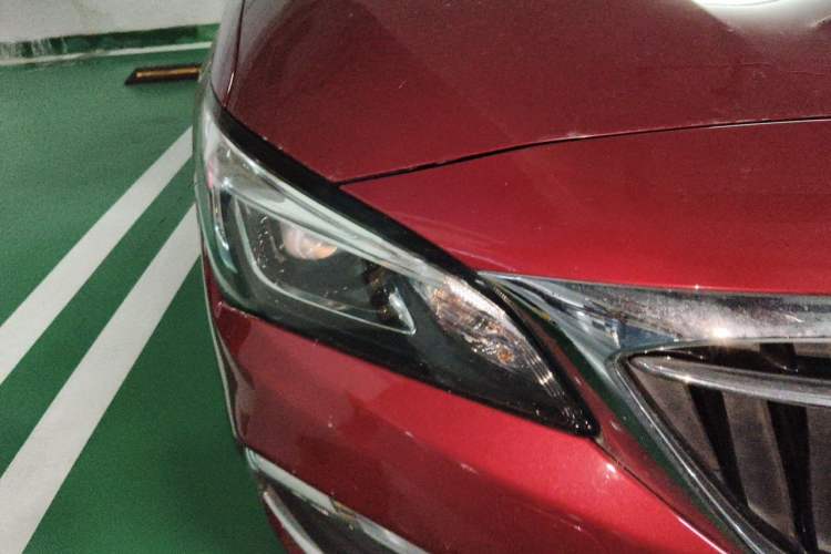 Used Buick Verano 2019 Sedan 20T Dual-Clutch Leading Model Right Front Headlight