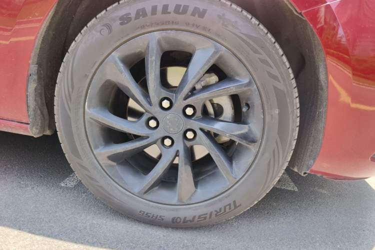 Used Buick Verano 2019 Hatchback 15S Automatic Leading Model Right Front Wheel Hub