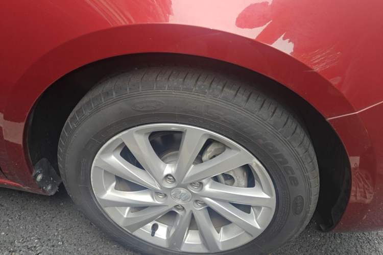 Used Buick Verano 2019 Sedan 15S Automatic Leading Model Right Front Wheel Hub