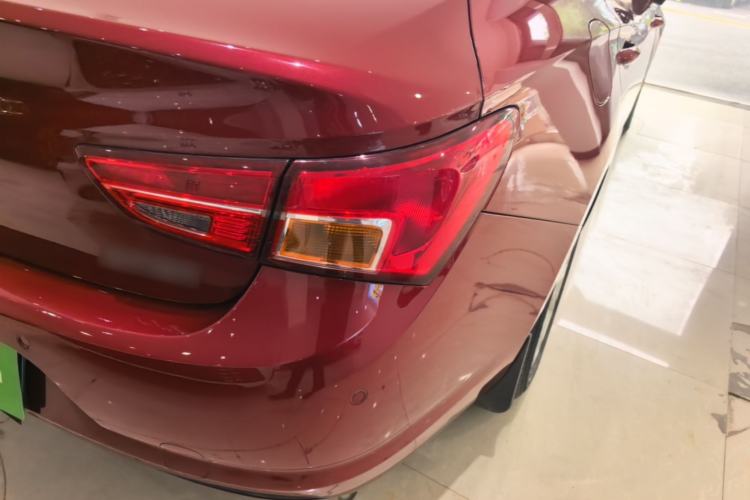 Used Buick Verano 2019 Sedan 15S Automatic Entry Model Right Rear Taillight