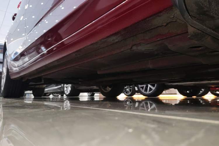 Used Buick Verano 2019 Sedan 15S Automatic Leading Model Right Side Sill