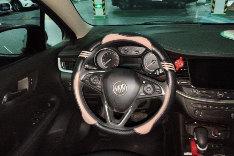 Used Buick Verano 2019 Sedan 20T Dual-Clutch Leading Model Steering Wheel