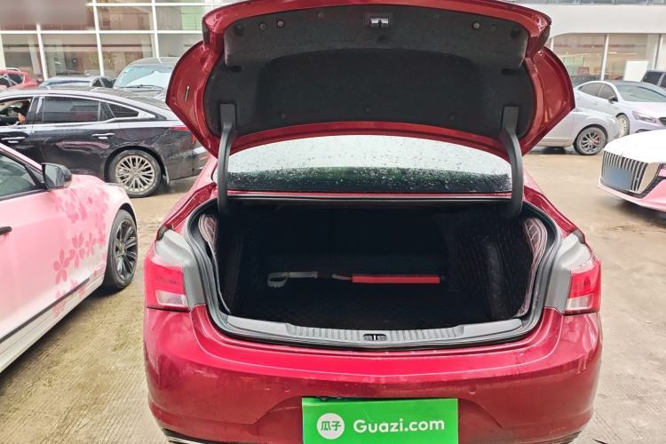 Used Buick Verano 2019 Sedan 20T Dual-Clutch Leading Model Trunk