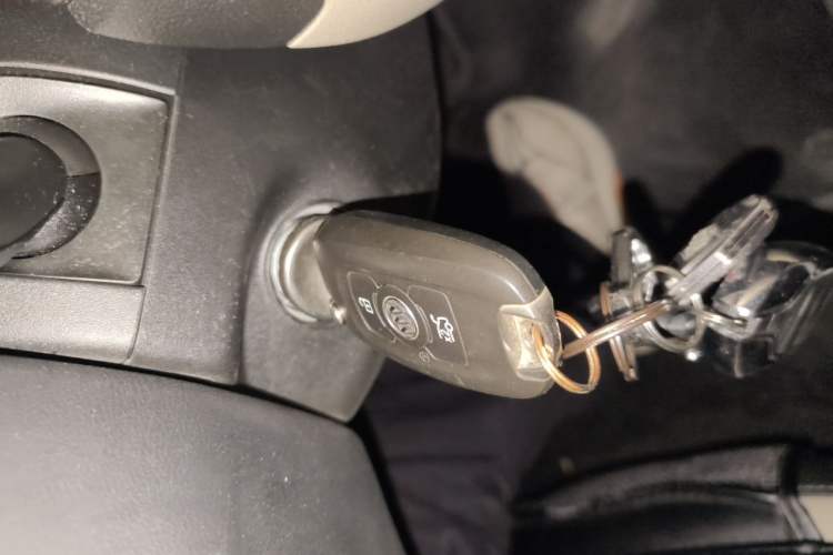 Used Buick Verano 2019 Sedan 15S Automatic Leading Model Vehicle Key