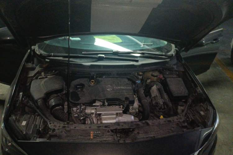 Used Buick Verano 2019 Sedan 20T Dual-Clutch Leading Model Engine Bay