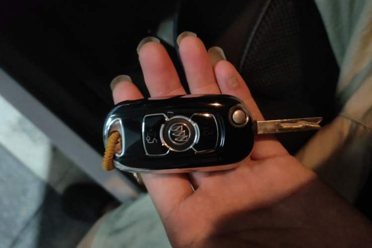 Used Buick Verano 2019 Sedan 15S Automatic Leading Model Vehicle Key