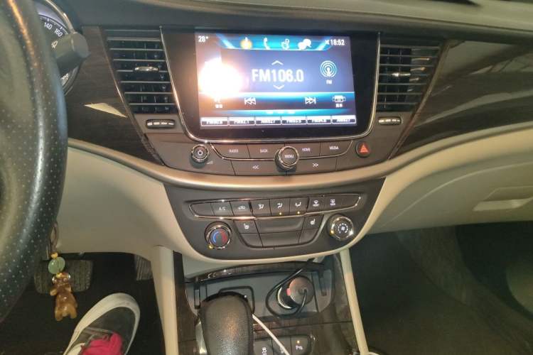 Used Buick Verano 2019 Sedan 15S Automatic Leading Model Audio And AC Panel