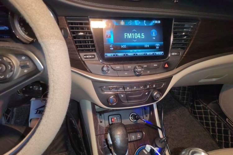 Used Buick Verano 2019 Sedan 15S Automatic Leading Model Audio And AC Panel