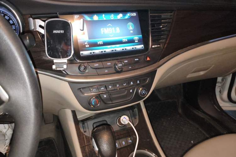 Used Buick Verano 2019 Sedan 15S Automatic Leading Model Audio And AC Panel