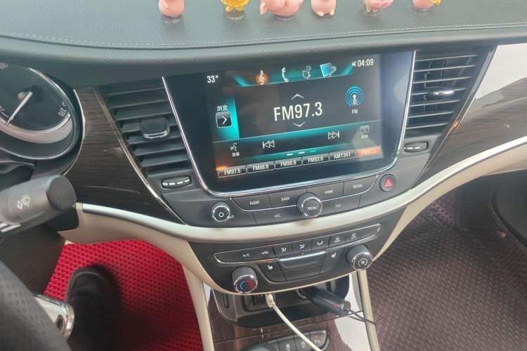 Used Buick Verano 2019 Sedan 15S Automatic Leading Model Audio And AC Panel