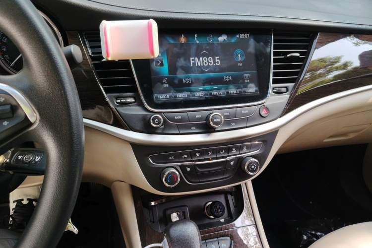 Used Buick Verano 2019 Sedan 15S Automatic Leading Model Audio And AC Panel