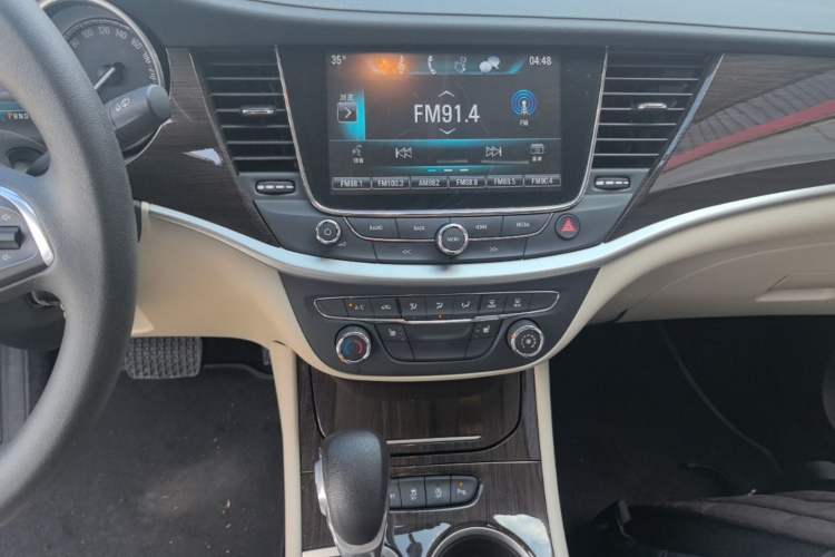 Used Buick Verano 2019 Sedan 15S Automatic Leading Model Audio And AC Panel