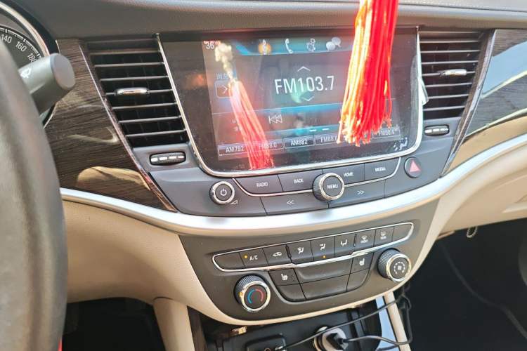 Used Buick Verano 2019 Sedan 15S Automatic Leading Model Audio And AC Panel