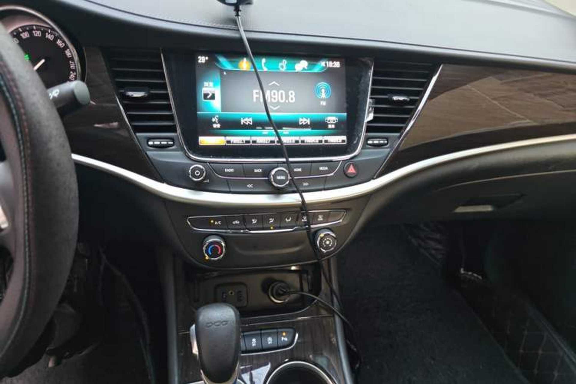 Used Buick Verano 2019 Sedan 20T Dual-Clutch Leading Model Audio And AC Panel