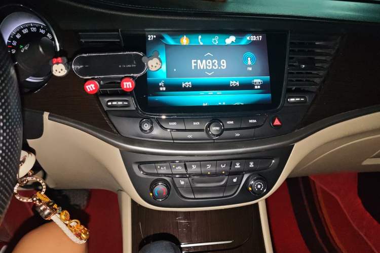 Used Buick Verano 2019 Sedan 15S Automatic Leading Model Audio And AC Panel