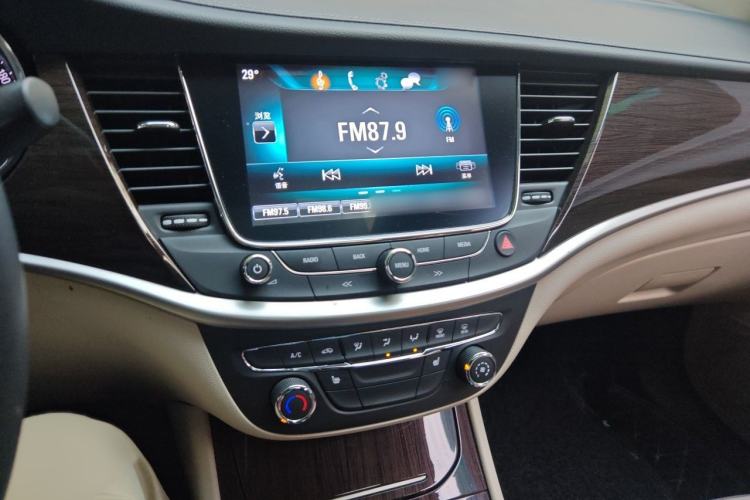 Used Buick Verano 2019 Sedan 15S Automatic Leading Model Audio And AC Panel