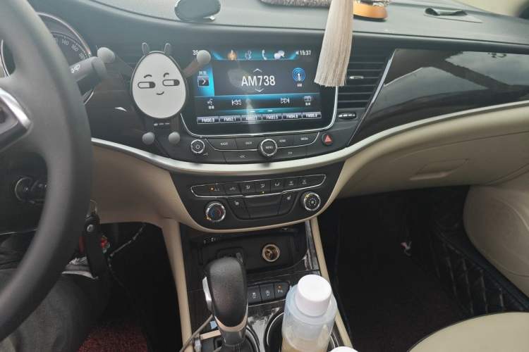 Used Buick Verano 2019 Sedan 15S Automatic Leading Model Audio And AC Panel