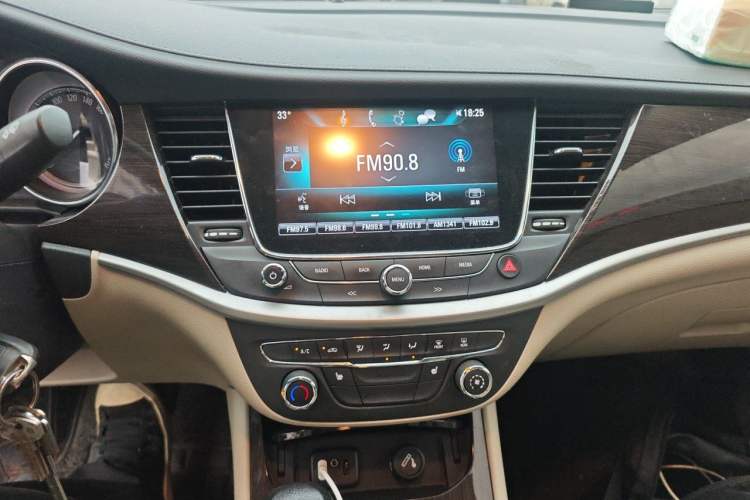 Used Buick Verano 2019 Sedan 15S Automatic Leading Model Audio And AC Panel