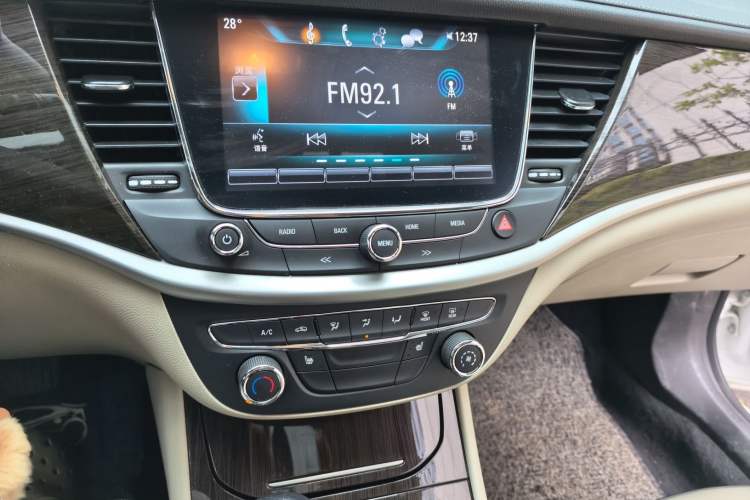 Used Buick Verano 2019 Sedan 15S Automatic Leading Model Audio And AC Panel