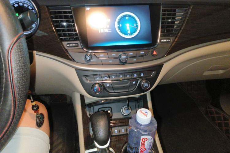 Used Buick Verano 2019 Sedan 15S Automatic Leading Model Audio And AC Panel