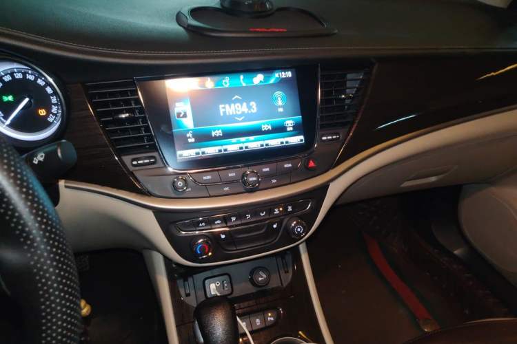 Used Buick Verano 2019 Sedan 15S Automatic Leading Model Audio And AC Panel