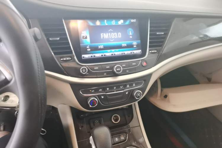 Used Buick Verano 2019 Sedan 15S Automatic Leading Model Audio And AC Panel