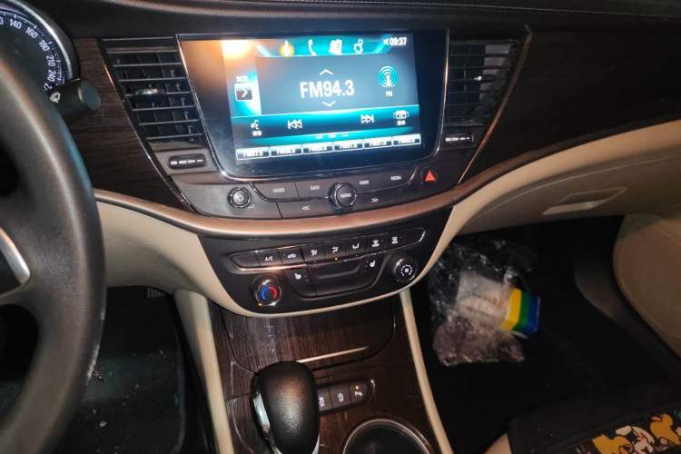 Used Buick Verano 2019 Sedan 15S Automatic Leading Model Audio And AC Panel