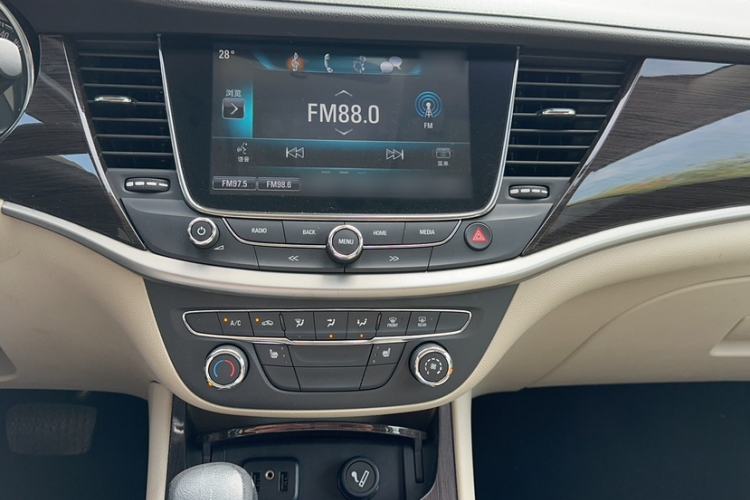 Used Buick Verano 2019 Sedan 15S Automatic Leading Model Audio And AC Panel