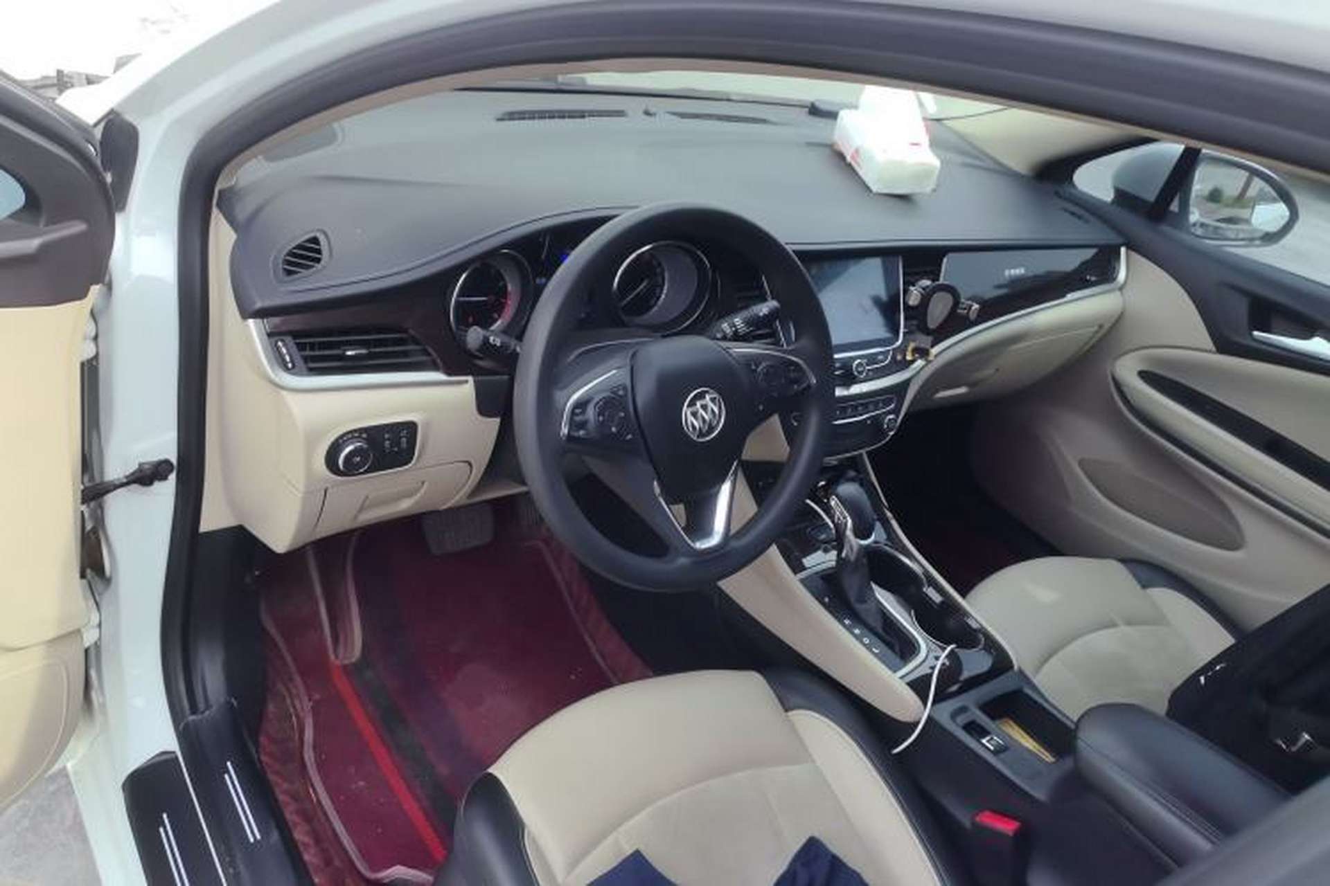 Used Buick Verano 2019 Sedan 15S Automatic Leading Model Center Console