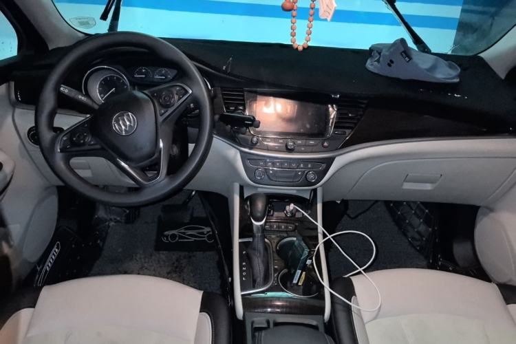 Used Buick Verano 2019 Sedan 15S Automatic Leading Model Center Console