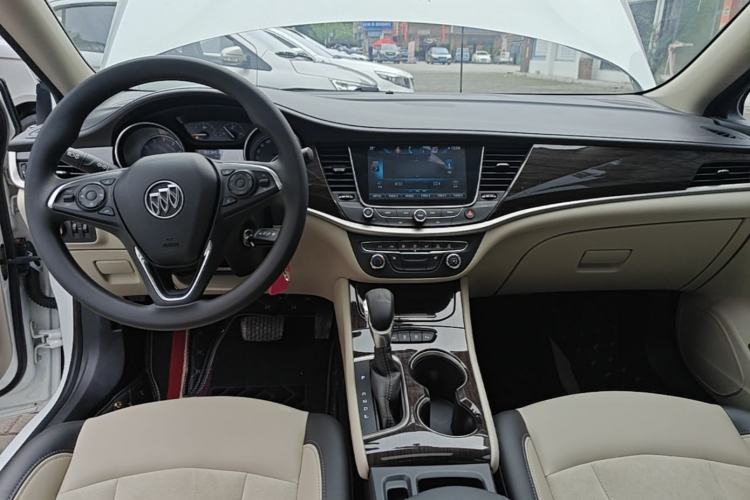 Used Buick Verano 2019 Sedan 15S Automatic Leading Model Center Console