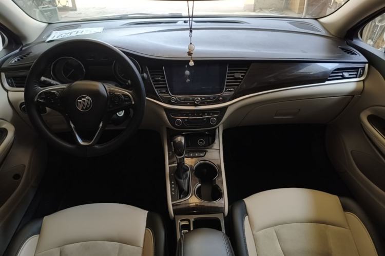 Used Buick Verano 2019 Sedan 15S Automatic Leading Model Center Console