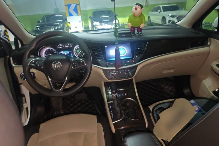 Used Buick Verano 2019 Sedan 15S Automatic Leading Model Center Console