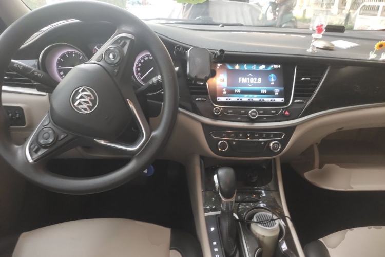 Used Buick Verano 2019 Sedan 15S Automatic Leading Model Center Console