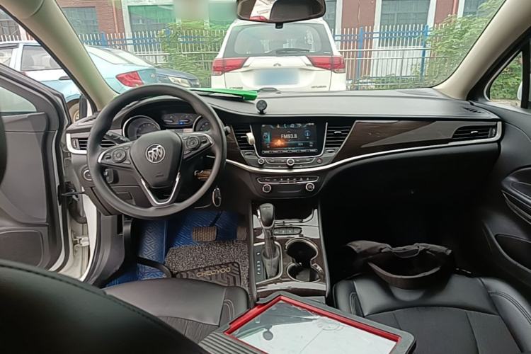 Used Buick Verano 2019 Sedan 20T Dual-Clutch Leading Model Center Console