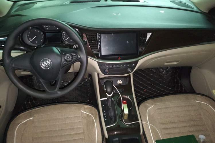 Used Buick Verano 2019 Sedan 15S Automatic Entry Model Center Console