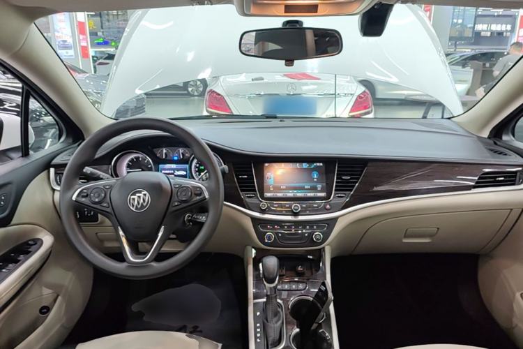 Used Buick Verano 2019 Sedan 15S Automatic Leading Model Center Console