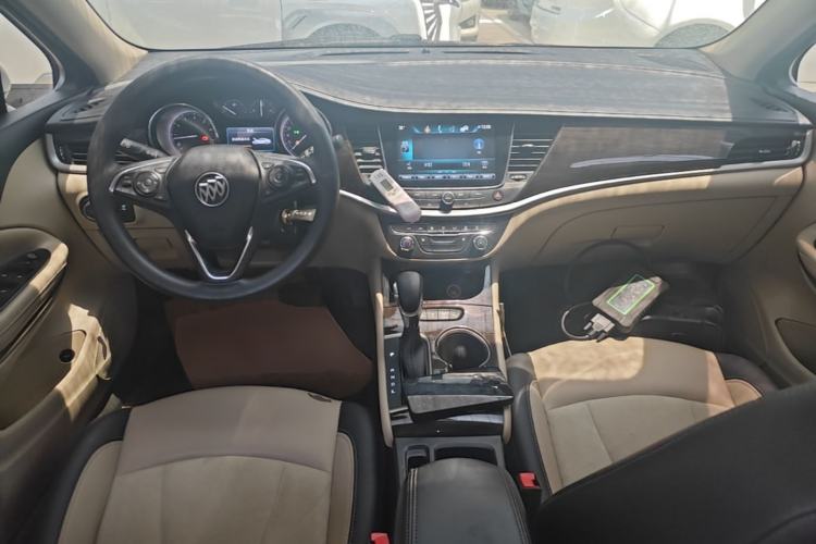 Used Buick Verano 2019 Sedan 15S Automatic Leading Model Center Console