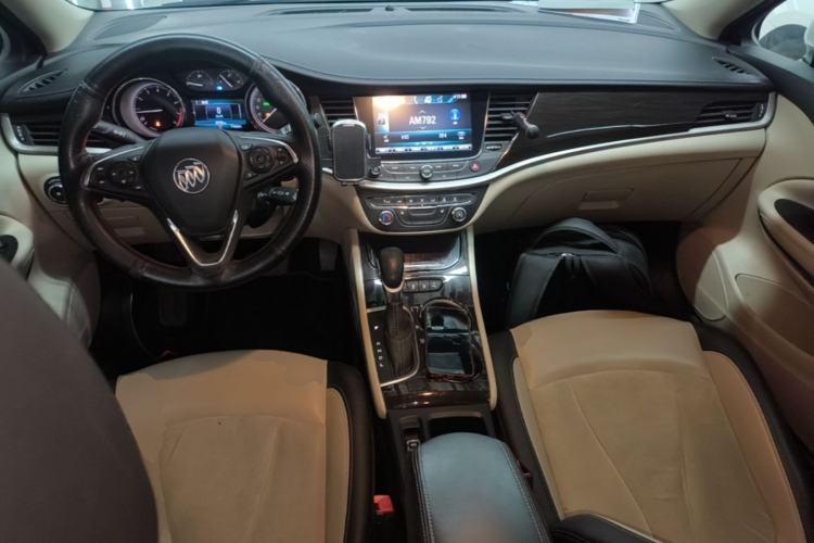 Used Buick Verano 2019 Sedan 15S Automatic Leading Model Center Console