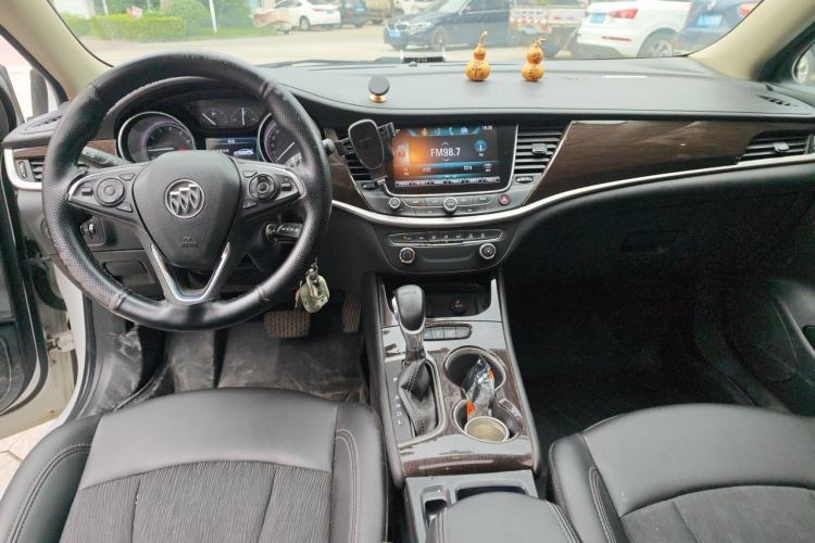 Used Buick Verano 2019 Sedan 20T Dual-Clutch Leading Model Center Console