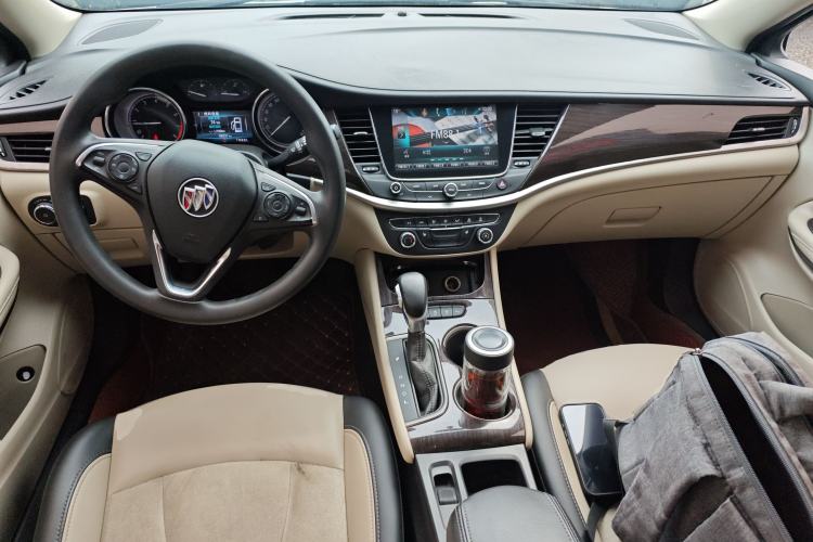 Used Buick Verano 2019 Sedan 15S Automatic Leading Model Center Console