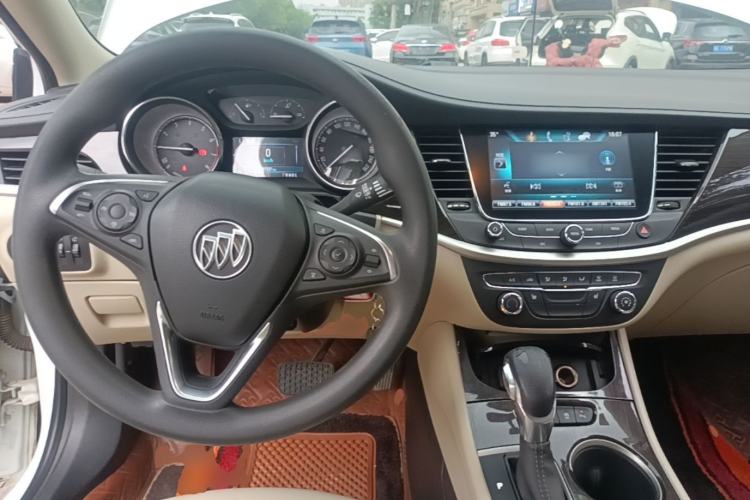 Used Buick Verano 2019 Sedan 15S Automatic Leading Model Center Console