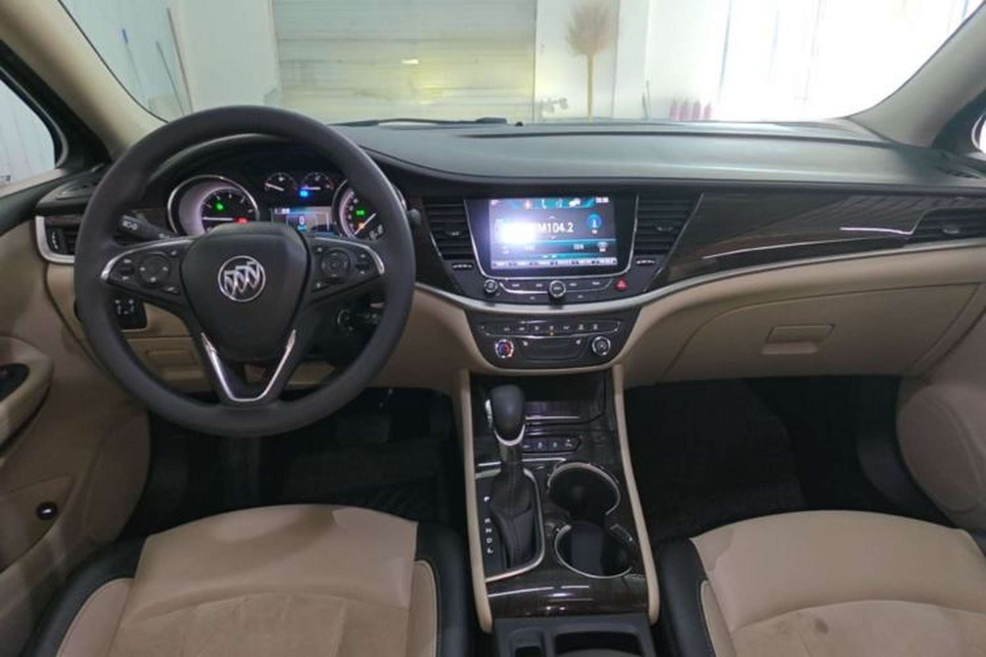 Used Buick Verano 2019 Sedan 15S Automatic Leading Model Center Console