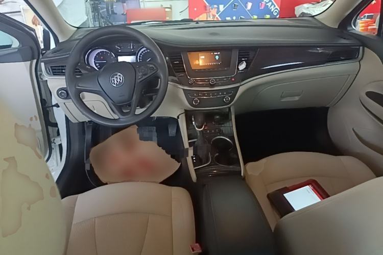 Used Buick Verano 2019 Sedan 15S Automatic Entry Model Center Console