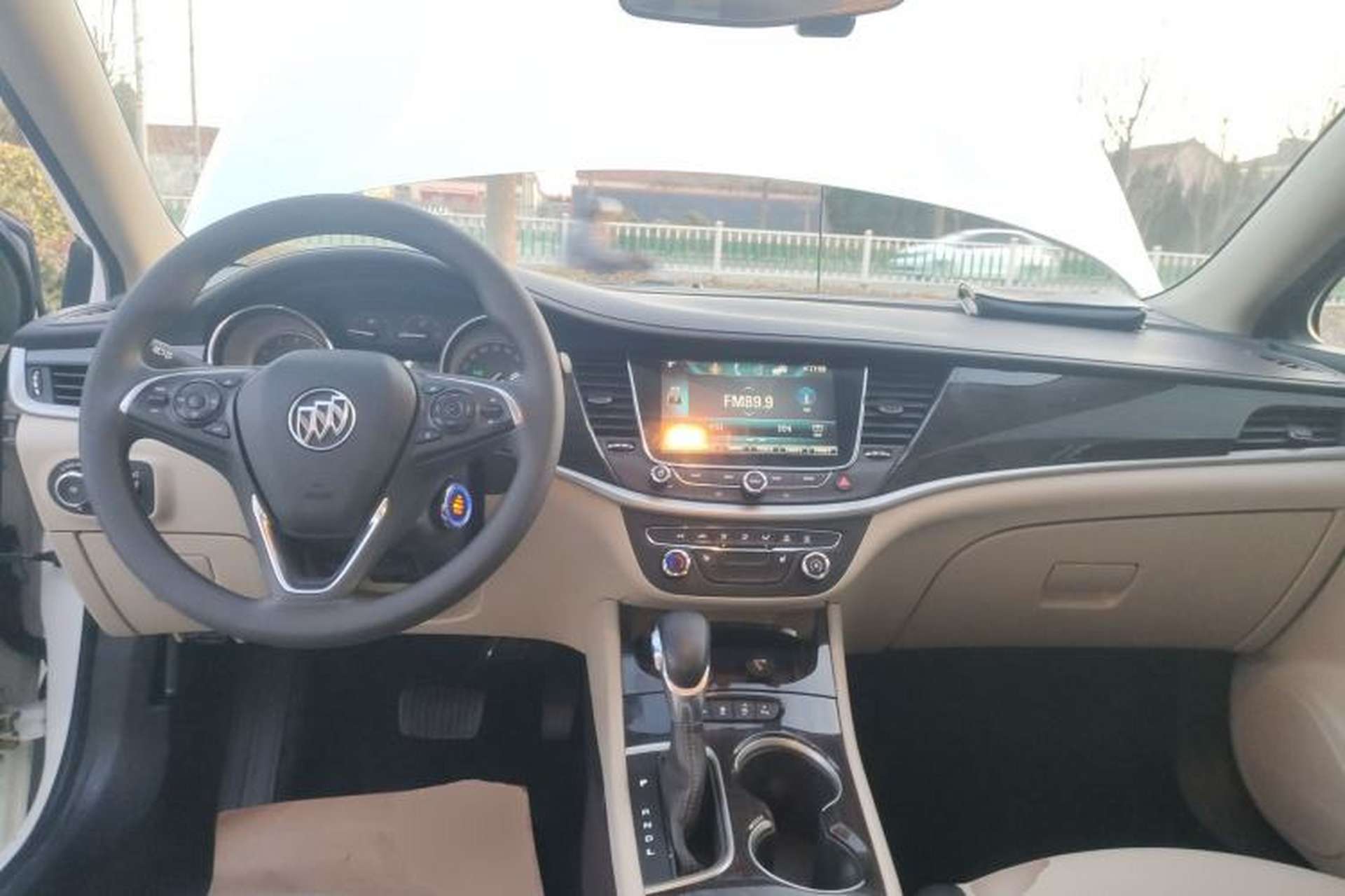 Used Buick Verano 2019 Sedan 15S Automatic Leading Model Center Console