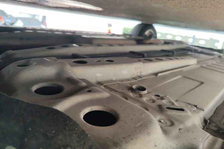 Used Buick Verano 2019 Sedan 15S Automatic Leading Model Chassis Front Right